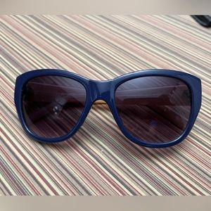 FLOWER by Drew Barrymore Navy & Beige Oversized Sunglasses